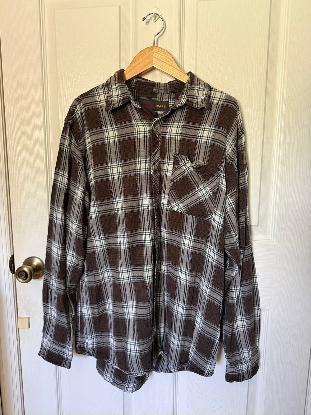 Americaware Vintage Men's Brown Plaid Button-Up Lightweight Flannel Shirt / L